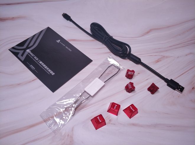 手感好：黑爵MK87无线游戏机械键盘开元ky棋牌三模屏显颜值高好用不贵(图5)